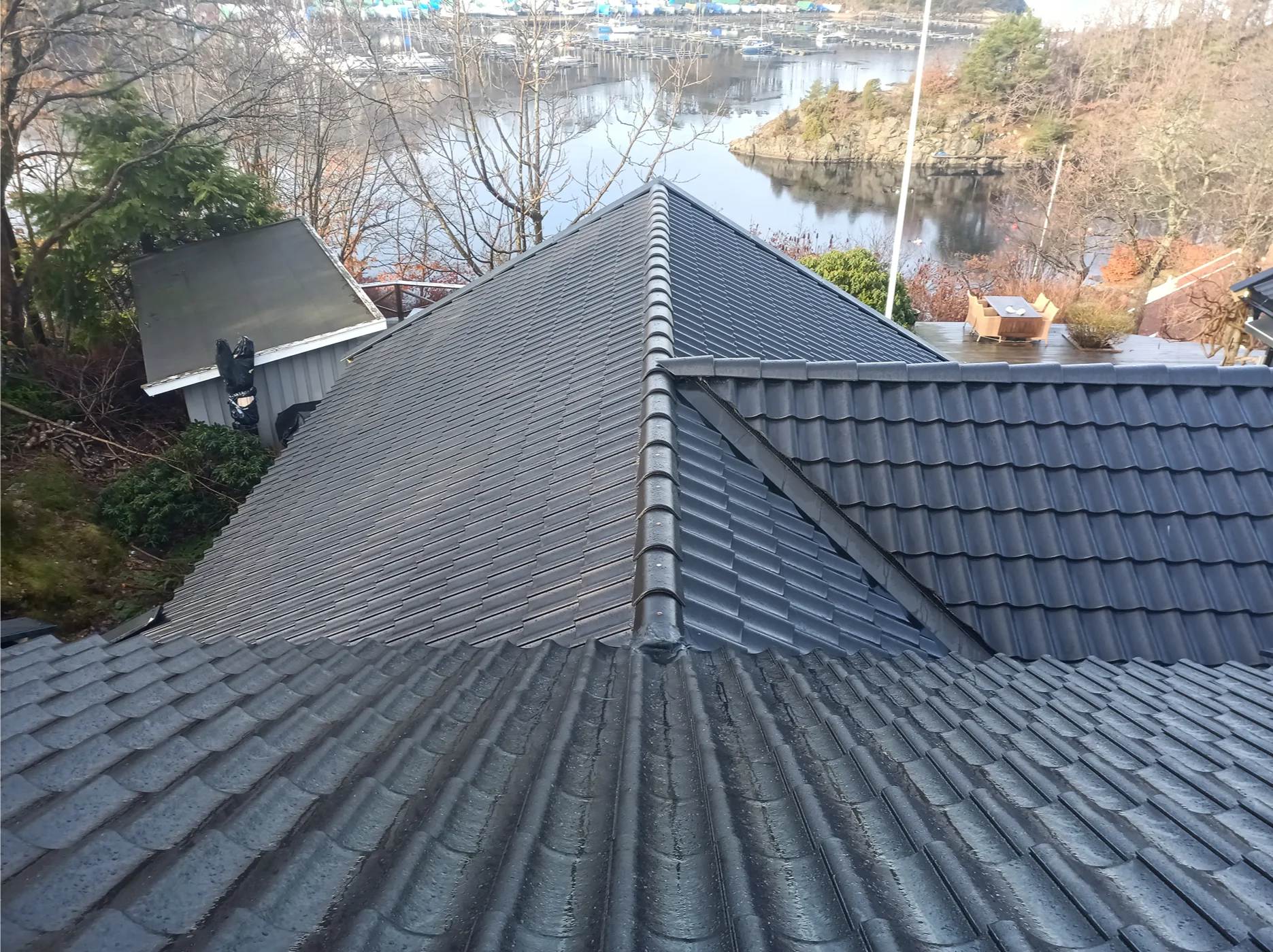 Modern metal roof on waterfront property